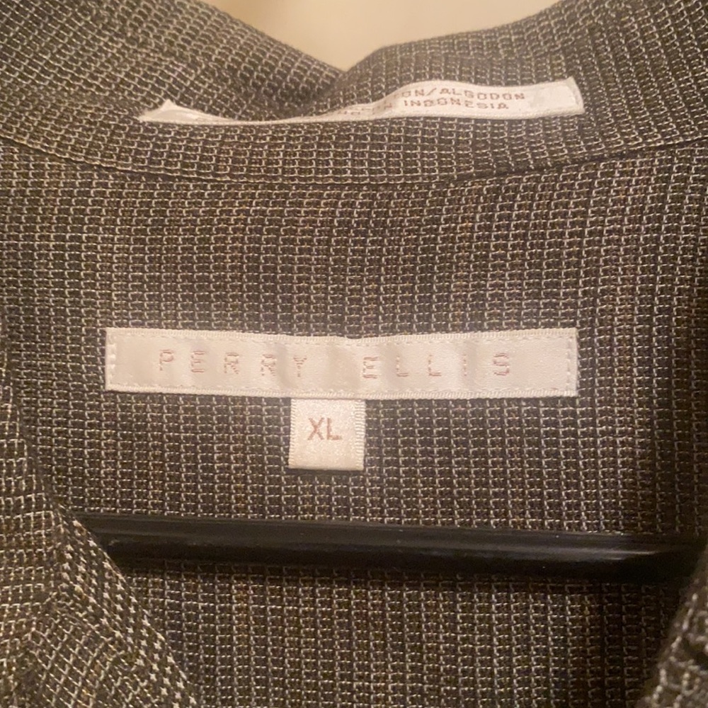 Dark gray men’s dress shirt - Picture 2 of 3